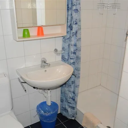 Lejlighed Henry - Hochparterre By Interhome